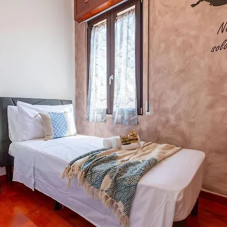 Apartment Confortevole, Wi-fi & Colazione Free *