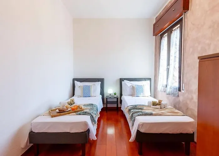 Confortevole, Wi-fi & Colazione Free Apartman Lanusei