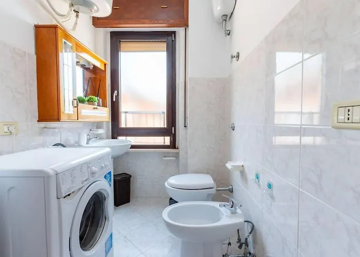 Confortevole, Wi-fi & Colazione Free Apartman Lanusei