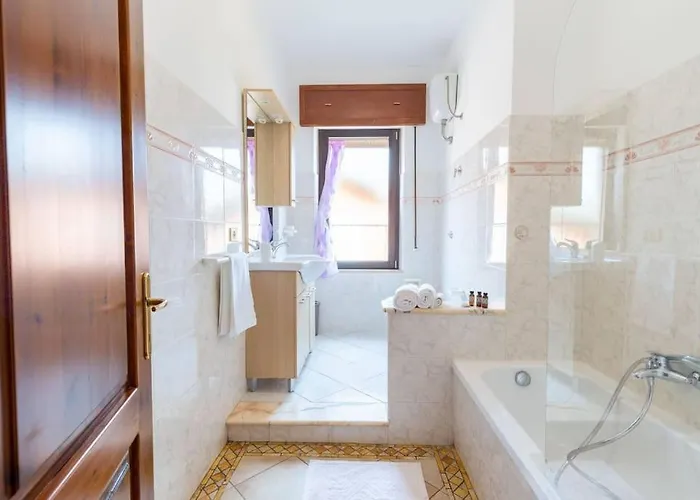 Confortevole, Wi-fi & Colazione Free Apartman